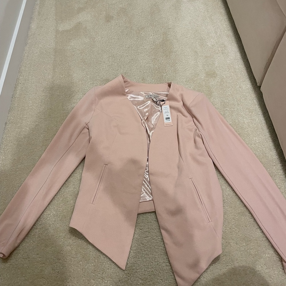 BCBG. Light pink light weight blazer. New with tags. Size M